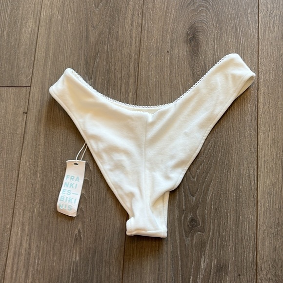 NWT Frankie’s Bikinis Katerina Terry Bottom White Sno Size Medium - Picture 9 of 10